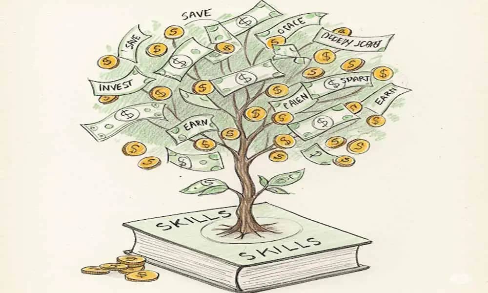 एक व्यक्ति स्केच में कॉइन पकड़े हुए, सेविंग और बजट के आइकन से घिरा।