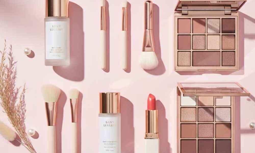 Latest beauty trends in skincare and makeup 2025